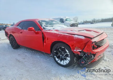 2022 Dodge Challenger Sxt z USA, uszkodzony, nr VIN 2C3CDZAG7NH211334
